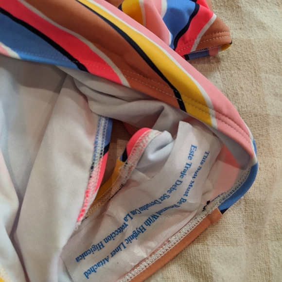 Striped one piece - Picture 2 of 4